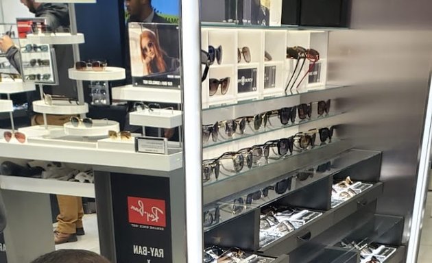 Photo of Sunglass Hut