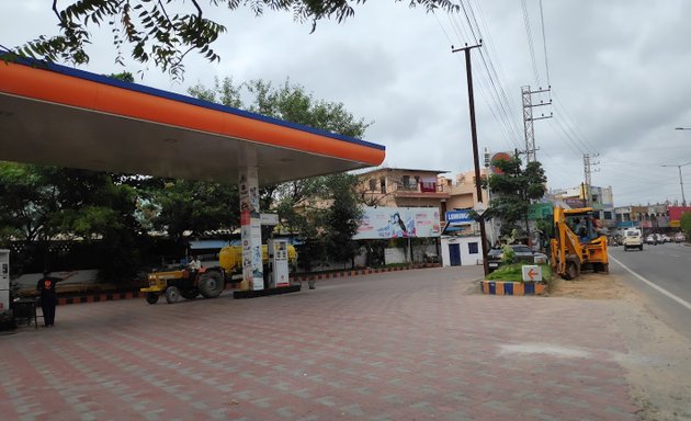 Photo of Indian Oil Petrol Bunk