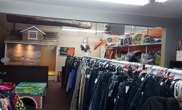 Photo of Sproutz & Uturn Consignment