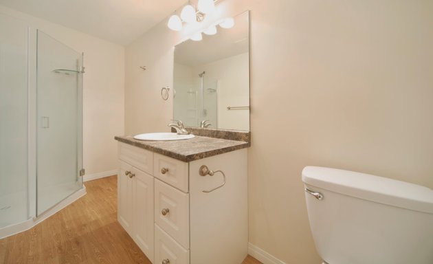 Photo of Elmwood Townhomes