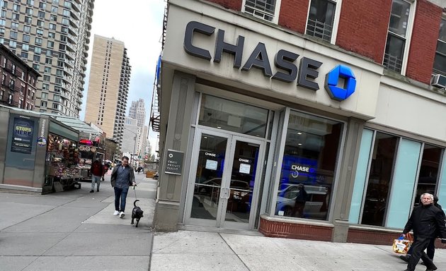 Photo of Chase Bank