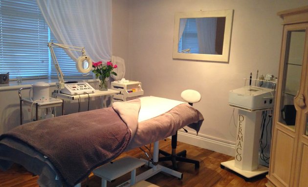 Photo of Aurora Beauty and Holistic Therapies