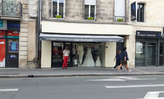 Photo de Robes de mariée Bordeaux. José Da Cunha. Votre rêve, ma passion.