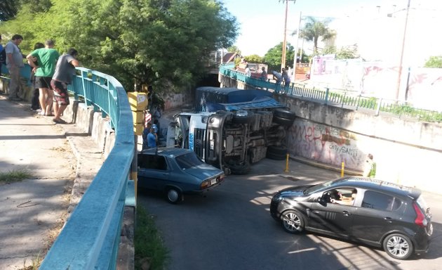 Foto de Plaza Virgen de Lourdes