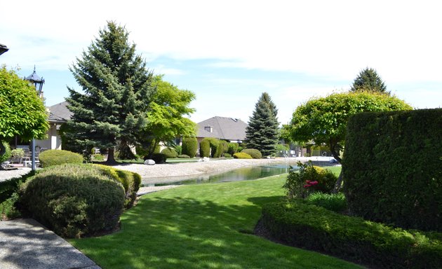 Photo of Greenlife Maintenance & Landscaping Co