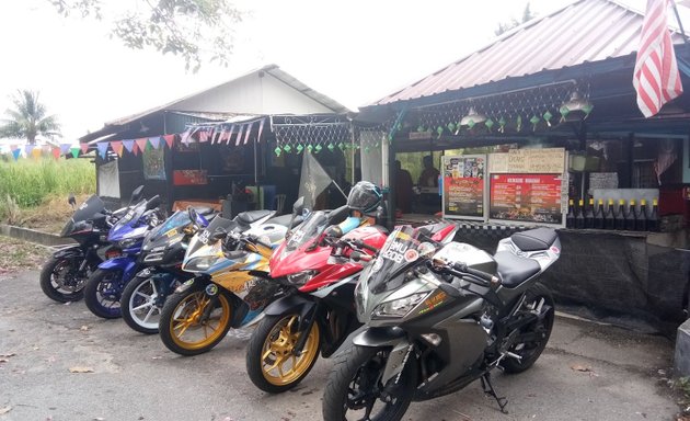 Photo of Pit Stop Route P169 Burger Bikers Station Nibong Tebal