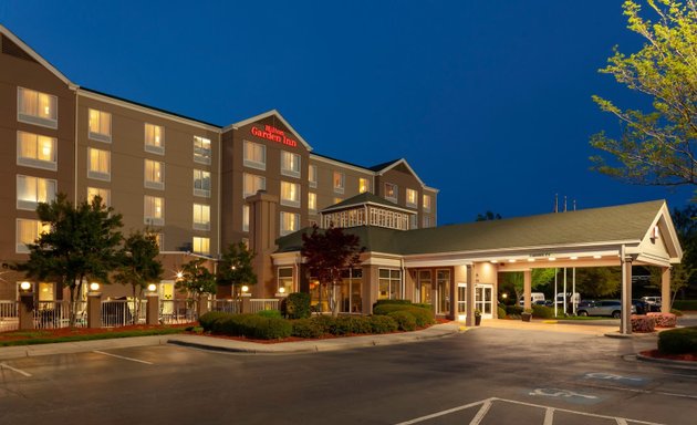 Photo of Hilton Garden Inn Charlotte North