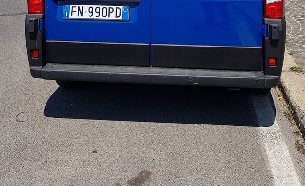 foto Noleggio Auto Maggiore - Roma Aeroporto Ciampino