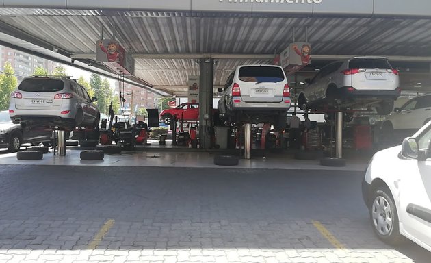 Foto de LEÓN Servicio Automotriz, Colón. Neumáticos, Frenos, Baterías, Cambio de Aceite