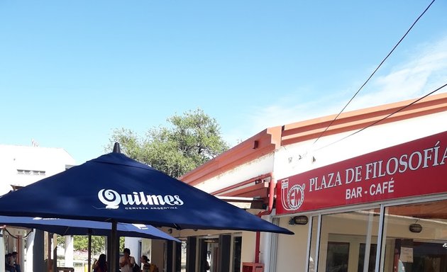 Foto de Plaza de Filosofía – Bar-Café