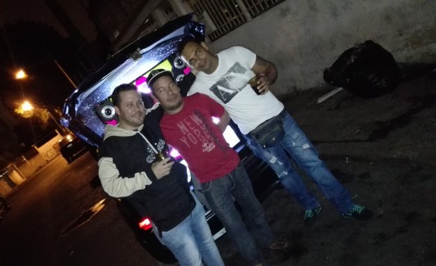 Foto de Autosonido y Accesorios Hip Hop