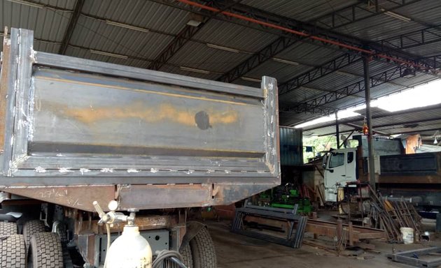 Photo of Heng Seng Yeap Lorry Builder