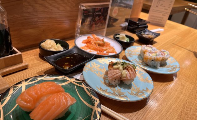 Foto von Miyu Running Sushi (Kaiten-Zushi 回転寿司) Bahnhofplatz