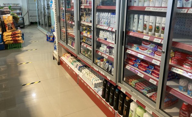 Foto de Tienda Búfalo Rojo Supermercado