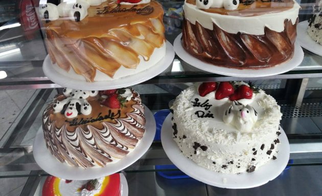 Foto de Panadería y Pastelería Loja y Pan