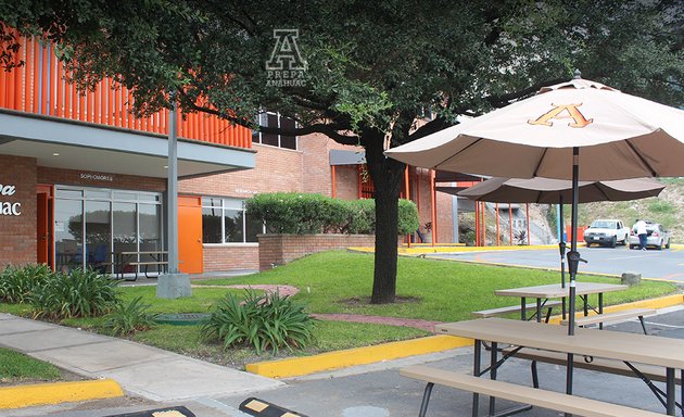 Foto de Prepa Anáhuac Monterrey campus Cumbres