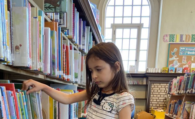 Photo of Denver Public Library: Woodbury Branch Library