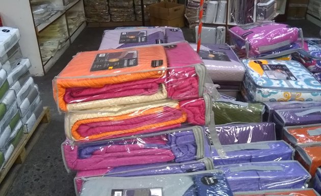 Foto de Outlet Bodega Textil Hogar