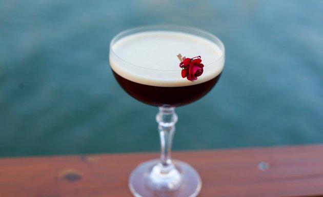 Photo de New Rose Cocktail Bar