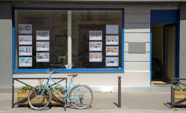 Photo de Bonne Etoile Agence des Buttes-Chaumont