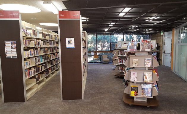 Photo of Denver Public Library: Bear Valley Branch Library