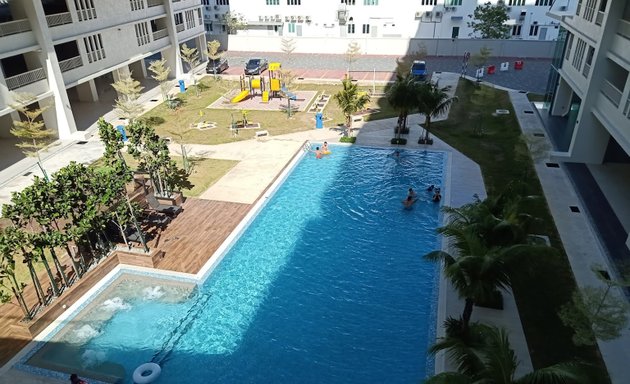 Photo of Orange Regency Condominium