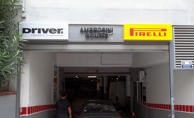 foto Risitano Group srl - Driver Center Pirelli