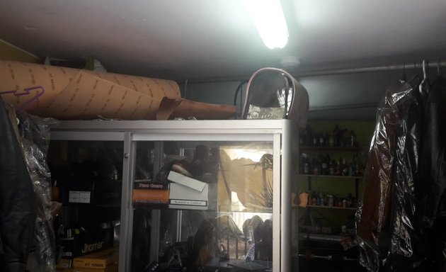 Foto de Renovadora Y Zapateria El Veloz