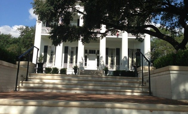 Photo of Texas Governor's Mansion