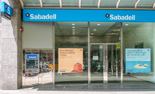Foto de Banco Sabadell Gallego - Servicio de Caja Automatizada