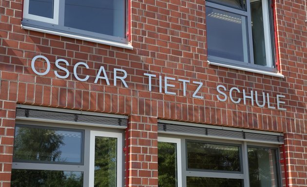 Foto von Oscar-Tietz-Schule (Oberstufenzentrum Handel II)