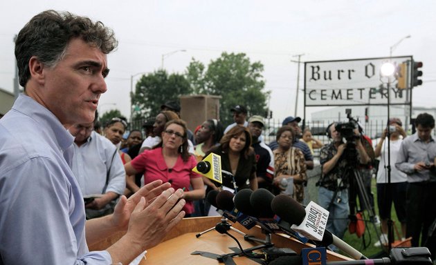 Photo of Sheriff Tom Dart