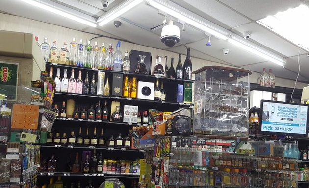 Photo of Paradise Liquor Mini Mart