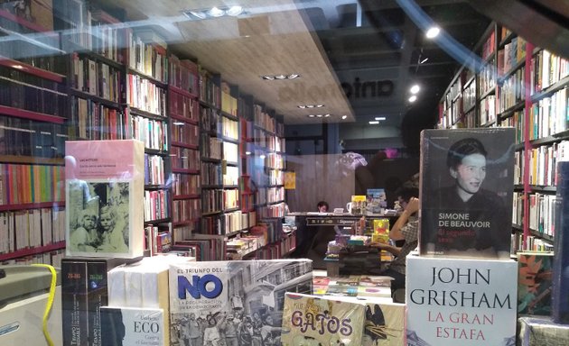 Foto de Librería BROS Apumanque