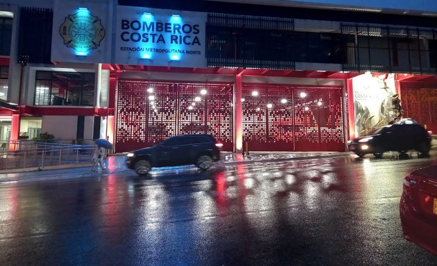 Foto de Estación de Bomberos Metropolitana Norte