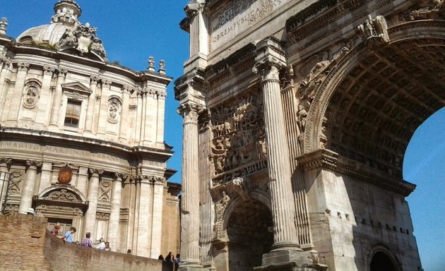 foto Tours of the Colosseum with Caesar - Colosseum & Ancient Rome Tours