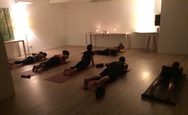 Foto de wu wei yoga - healthy lifestyle management