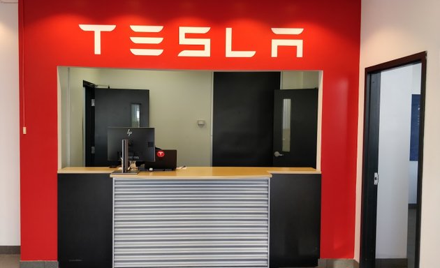 Photo of Tesla Service