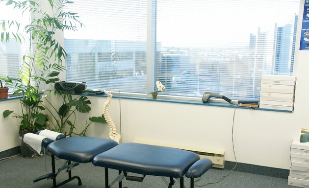 Photo of Warden Steeles Wellness: Chiropractor, Physio, Acupuncture, Massage Markham 痛症治疗