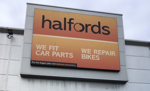 Photo of Halfords - Newport Road (Cardiff)
