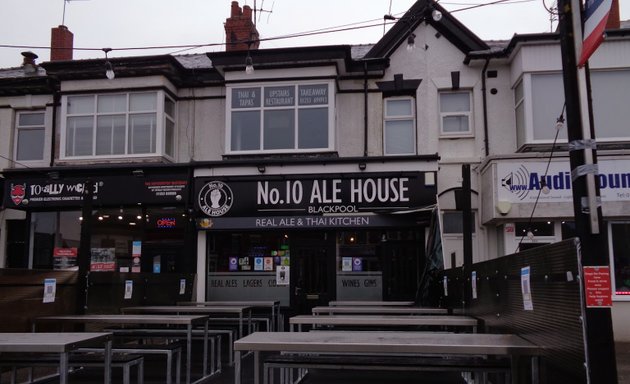 Photo of No 10 Ale House Blackpool & Thai Kitchen