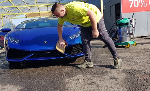 Photo of Pit Stop Hand Car Wash