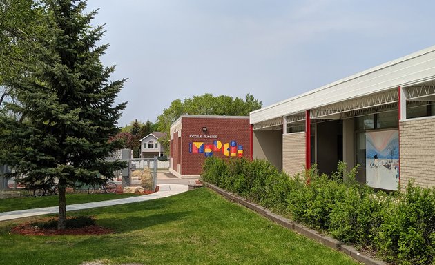 Photo of École Taché