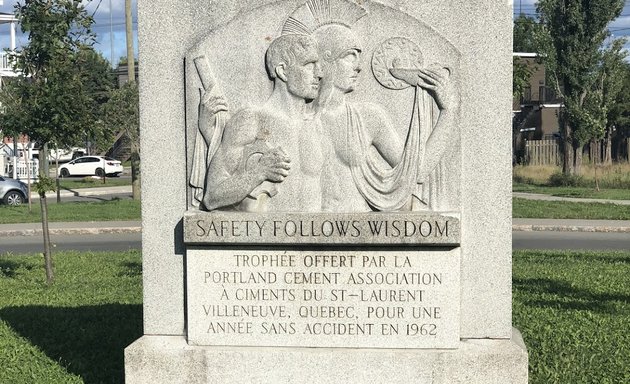 Photo of Mémorial Ciment St-Laurent Safety Follows Wisdom
