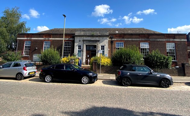 Photo of Mill Hill Library