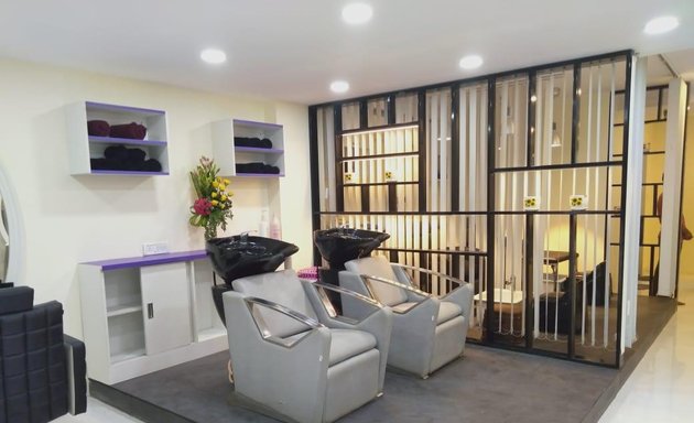 Photo of Visage - Unisex Salon & Spa