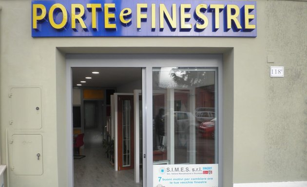 foto S.I.M.E.S. Porte E Finestre