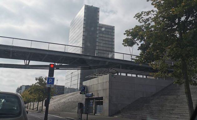 Photo de Très Grande Bibliothèque