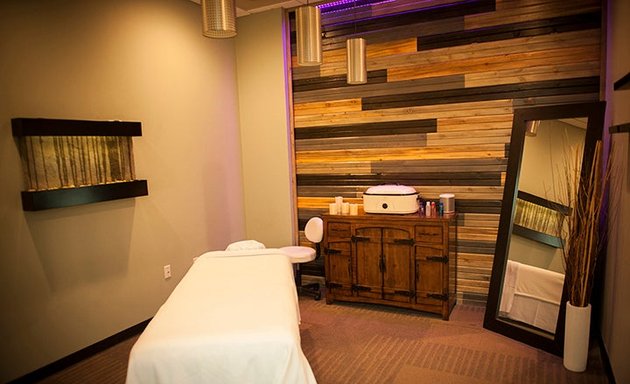 Photo of Back In A Flash Chiropractic and Massage