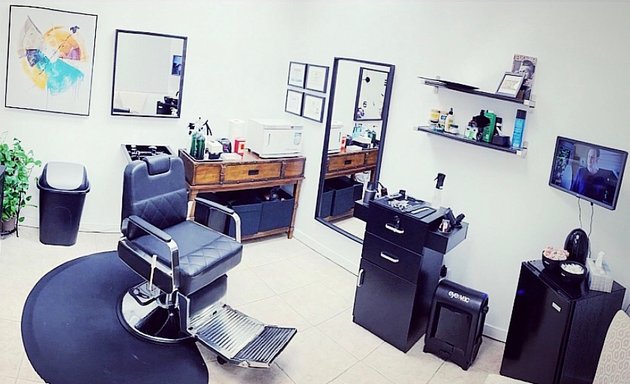 Photo of Pars Barber